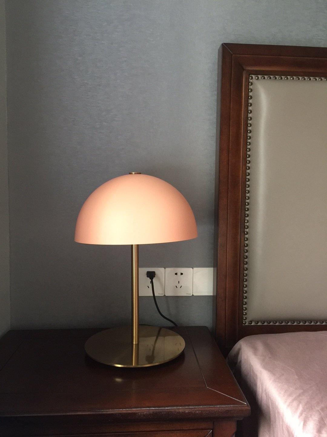 Zephen Acrylic Scandinavian Table Lamp - Letslighting