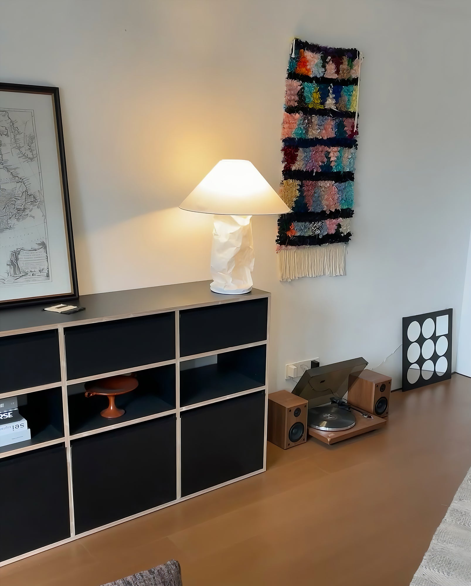 Aerius Paper Artistic Table Lamp - Letslighting