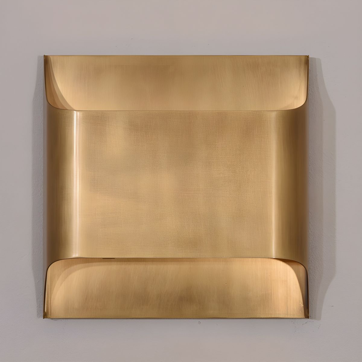 Hardy Applique Murale d'Art Nordic en Laiton - Neutralighting