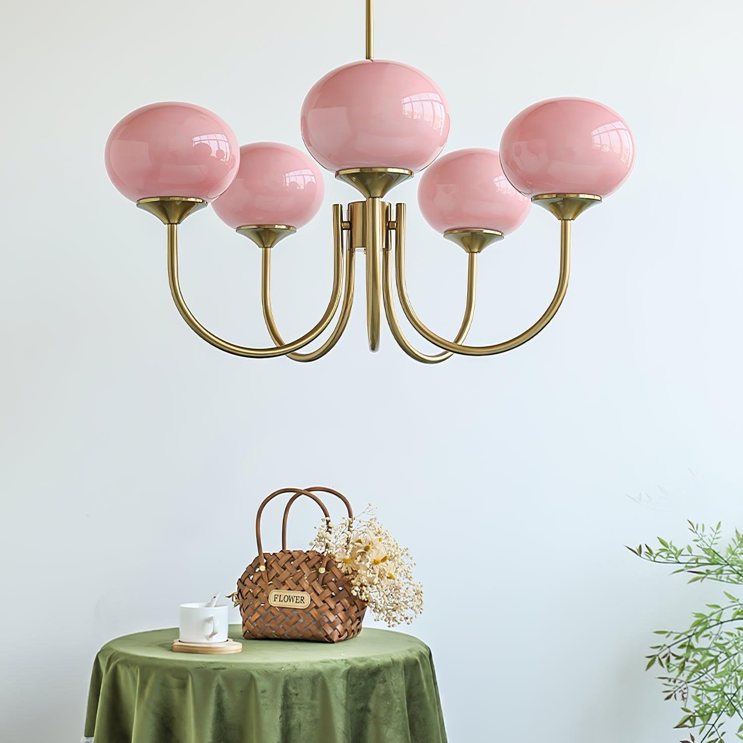 Lustra Chandelier Pink Glass Globe Gold - Letslighting