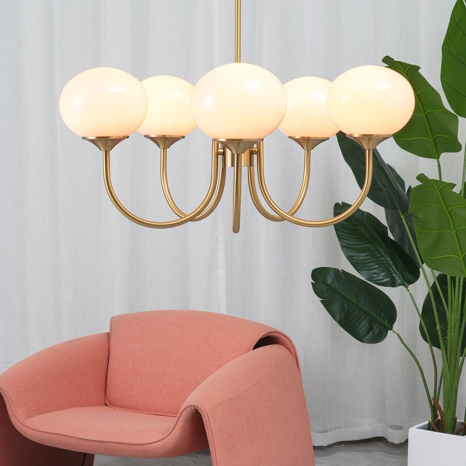 Lustra Chandelier Pink Glass Globe Gold - Letslighting