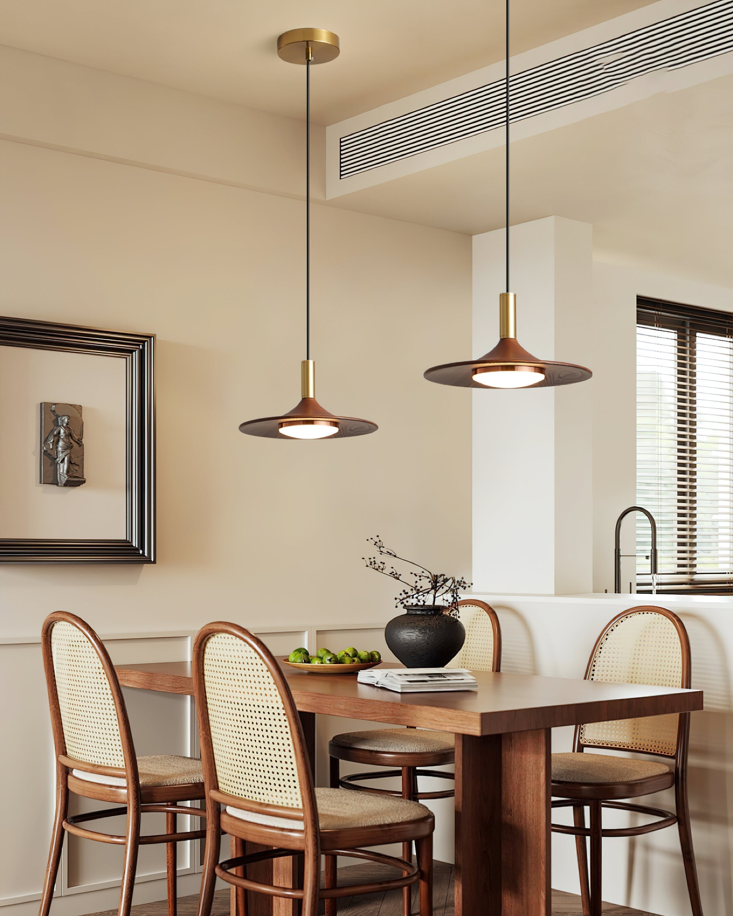 Pend­­ant Light Hat Shape Midcentury - Neutralighting