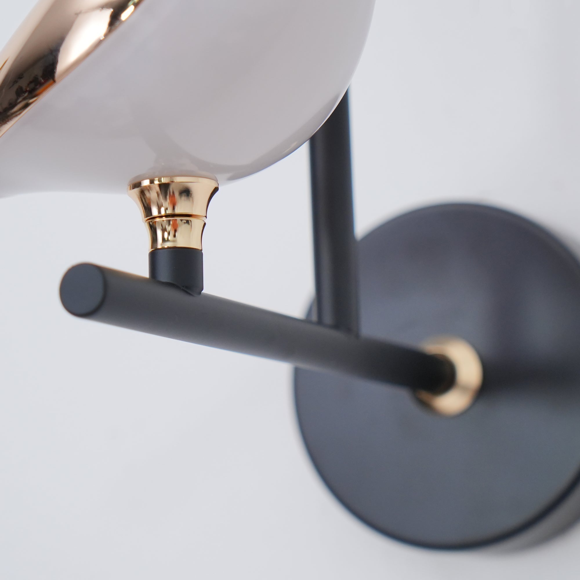 Fitzgerald Premium Nordic Art Wall lamp - Neutralighting