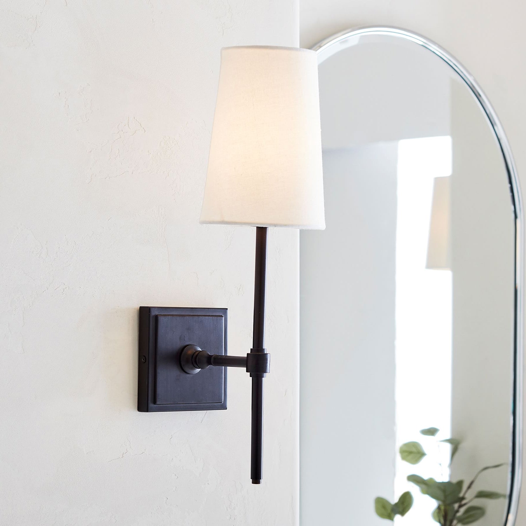 Vicarara Vintage Industrial Brass Fabric Wall Lamp - Letslighting