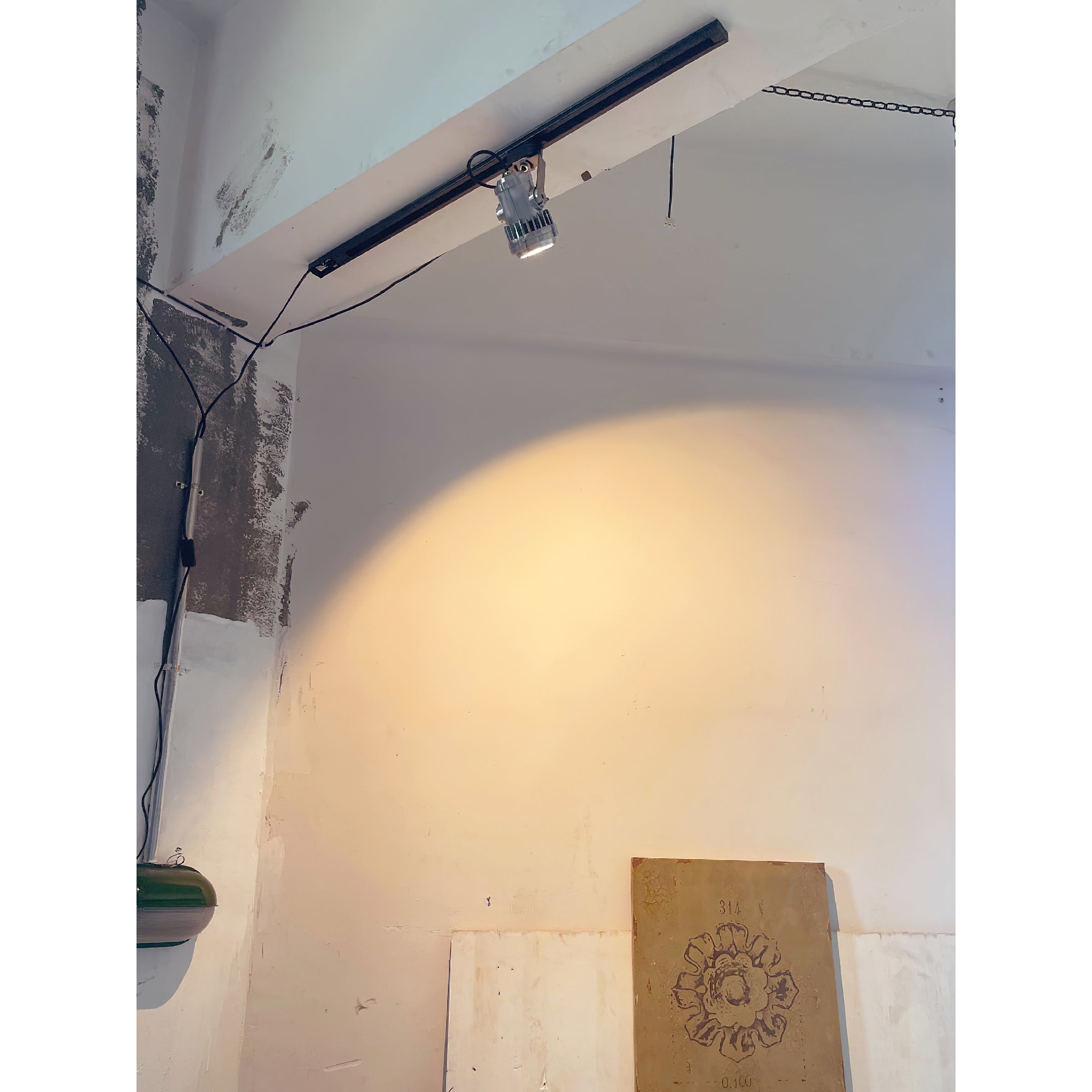 Avvelos Retro Industrial Glass Track Lights - Letslighting