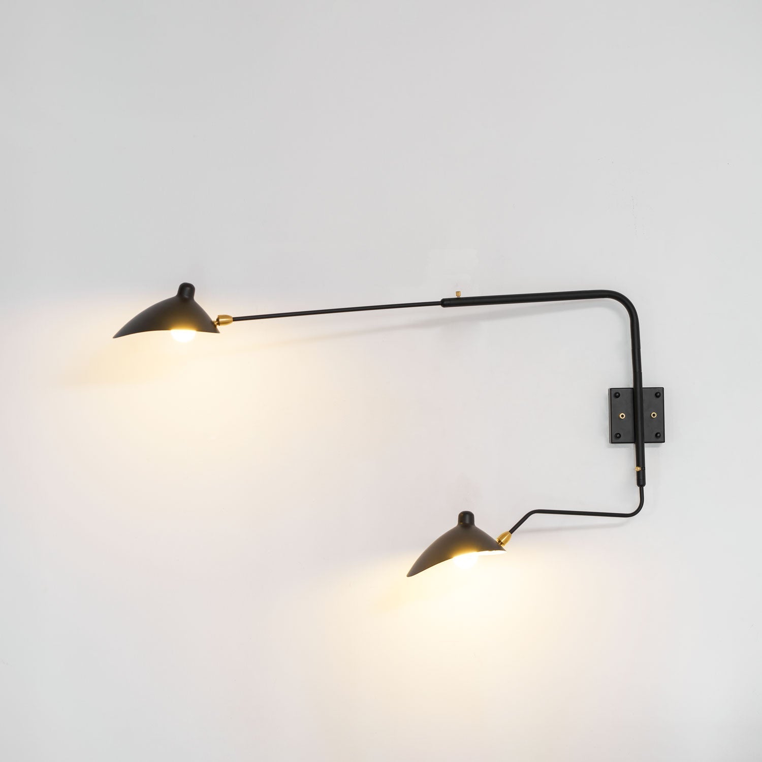 Lustra Applique Murale Élégante à Un Bras - Neutralighting