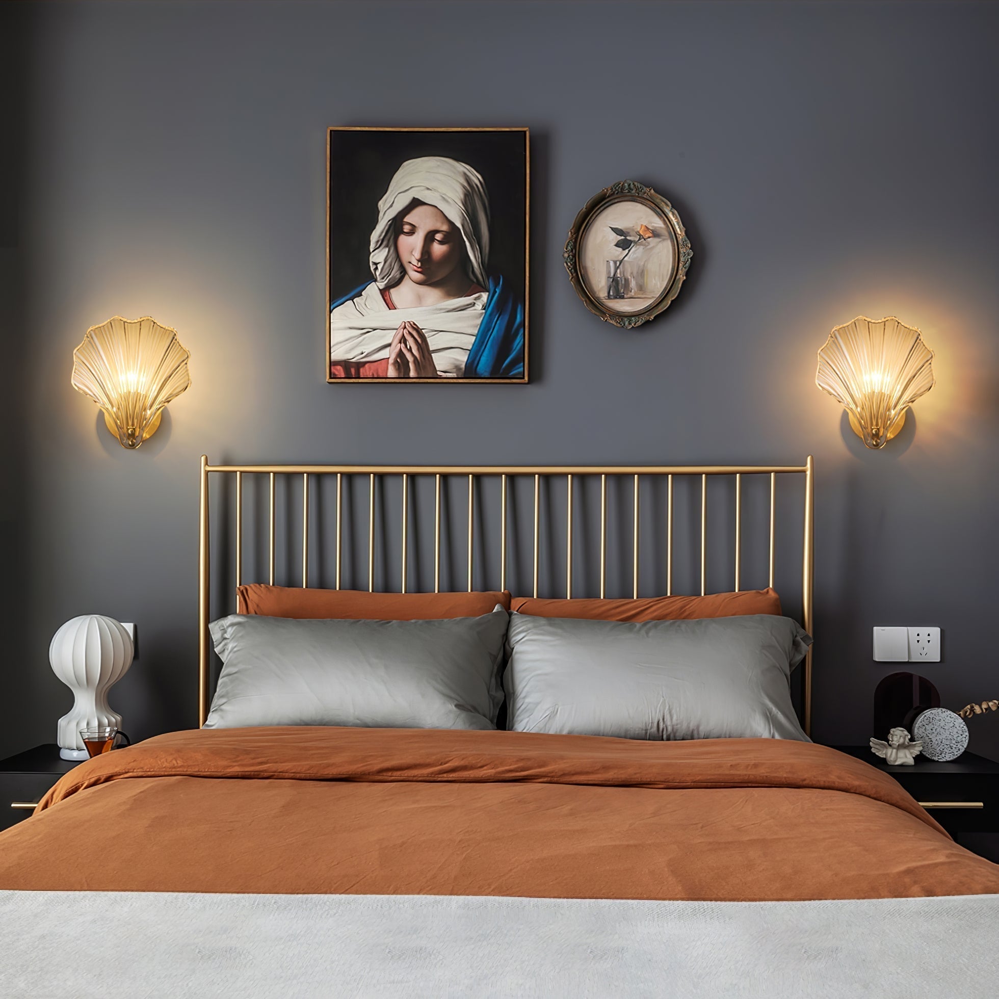 Respected Applique Murale en Verre et Laiton Premium - Neutralighting