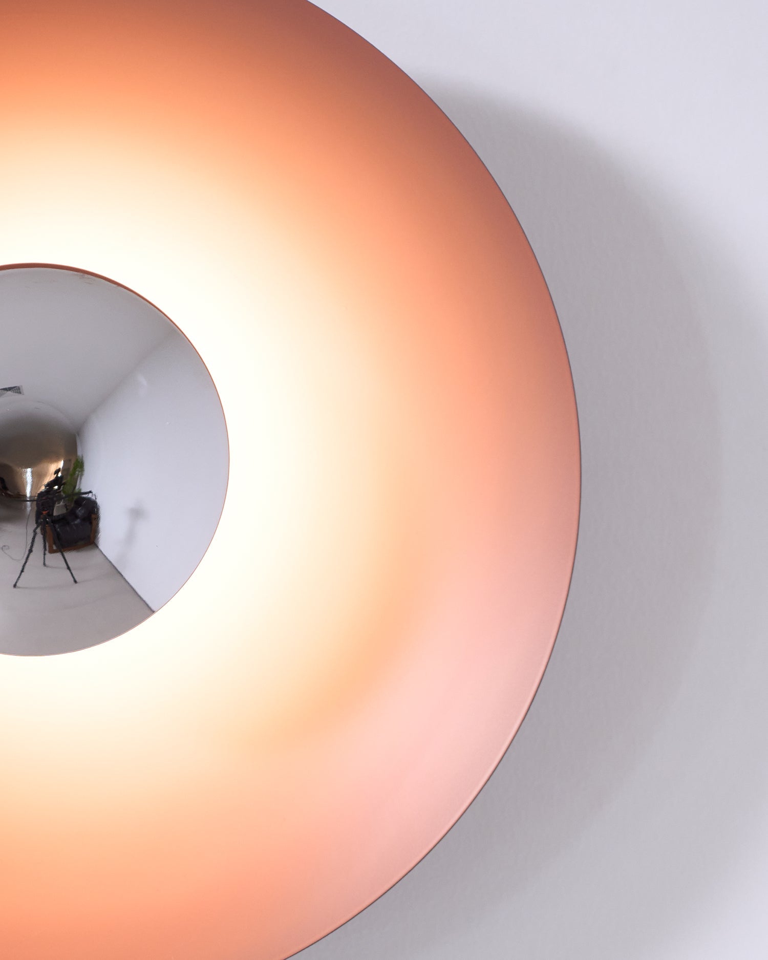 Peacemaker Elegance Simplicity Glow Wall Light - Neutralighting
