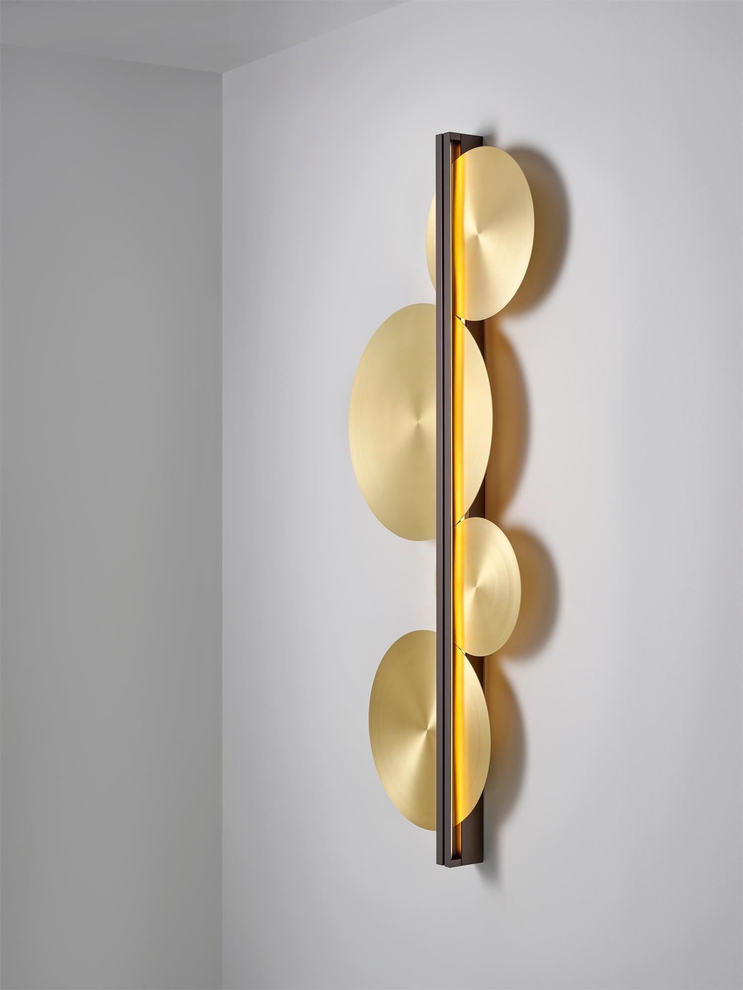 Lustra Applique Murale Dorée Circulaire Sculpturale - Neutralighting