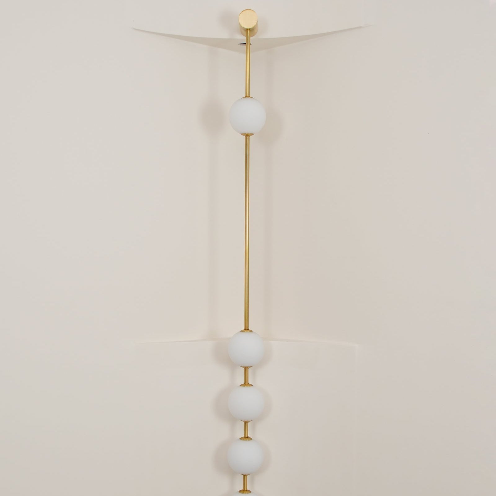 Lustra Wall Lamp Vertical Balls Brass - Letslighting