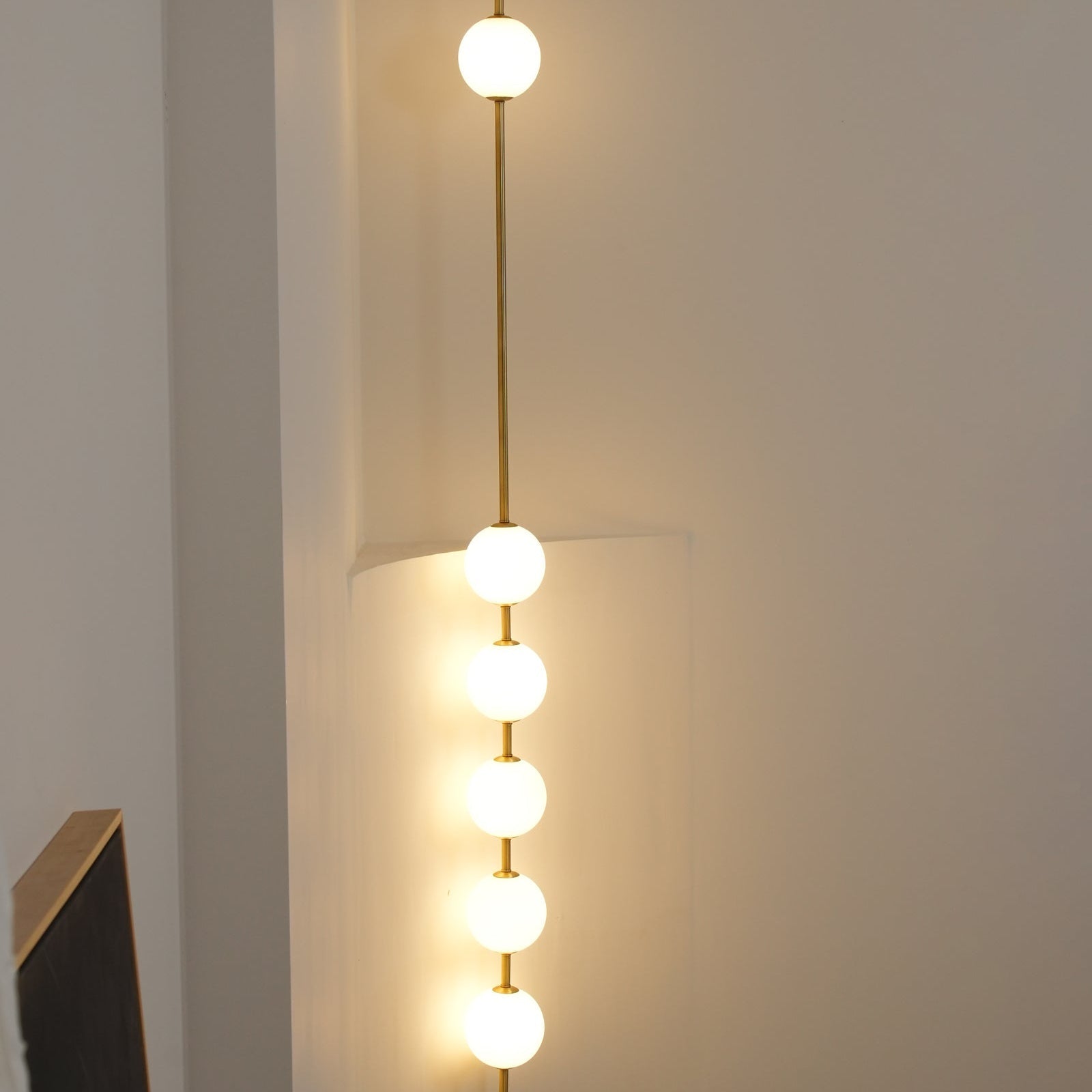 Lustra Wall Lamp Vertical Balls Brass - Letslighting
