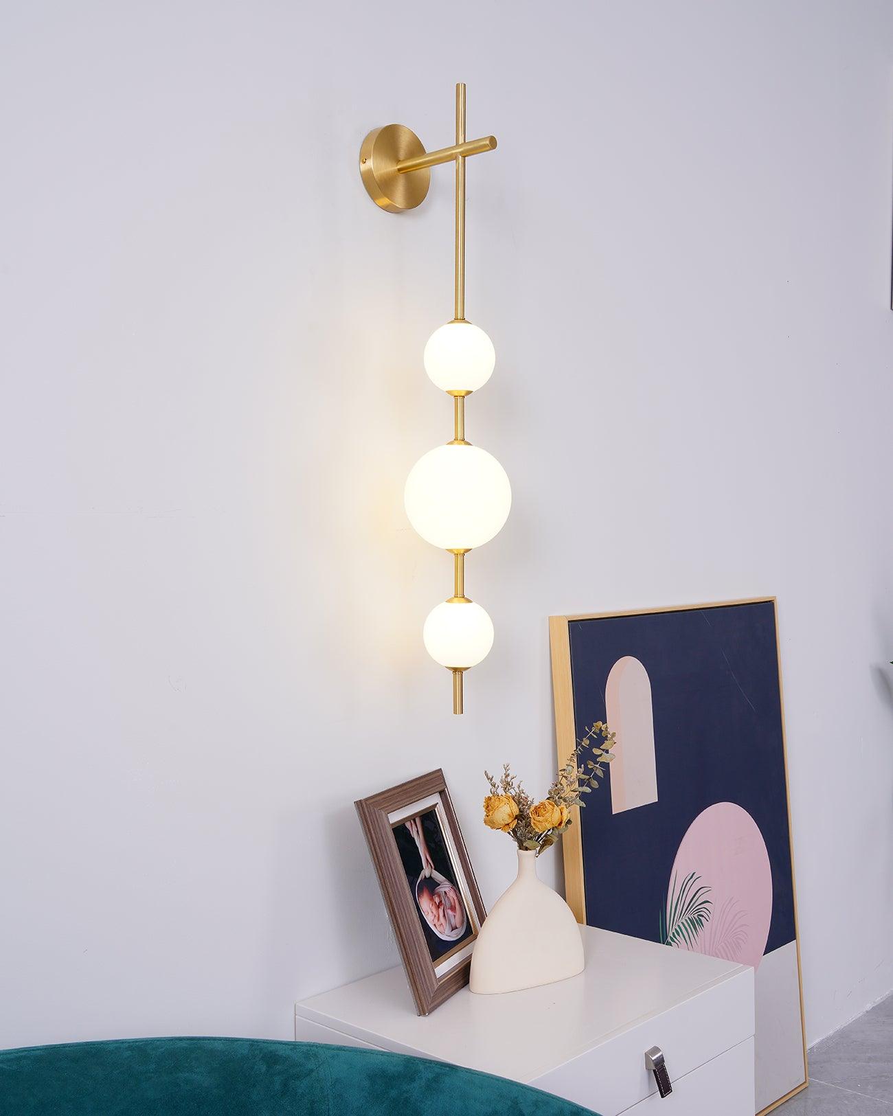 Ilraeia Vertical Globe Plug-in Wall Lamp - Neutralighting