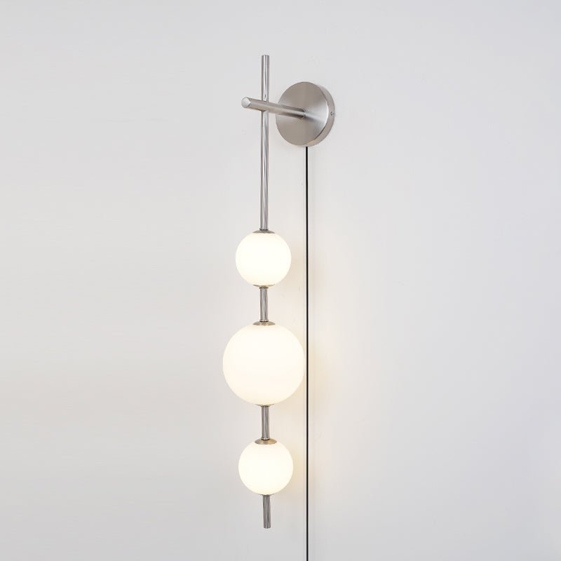 Ilraeia Vertical Globe Plug-in Wall Lamp - Neutralighting