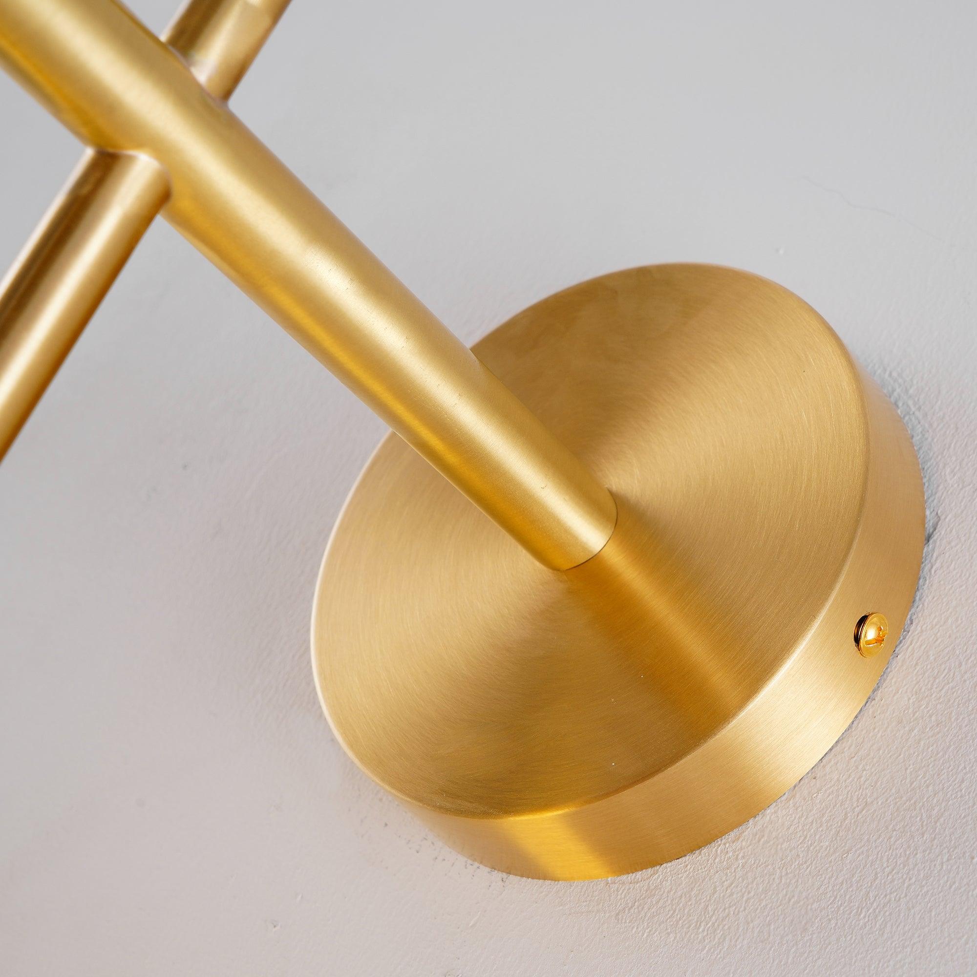 Ilraeia Vertical Globe Plug-in Wall Lamp - Neutralighting