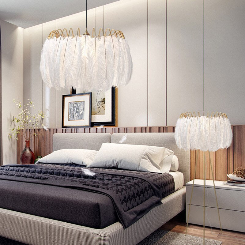 O'Moore Elegant Feather Pendant Light, Black/White, Bedroom/Living Room